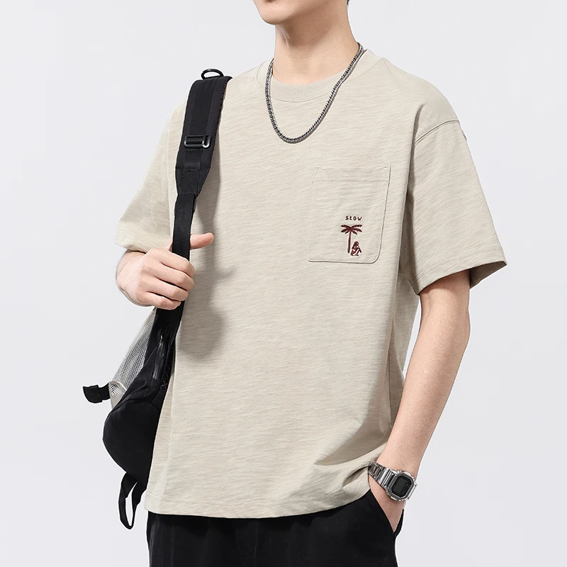 潮掌柜夏日主题刺绣休闲宽松潮流百搭T恤复古日系口袋装饰短袖T恤