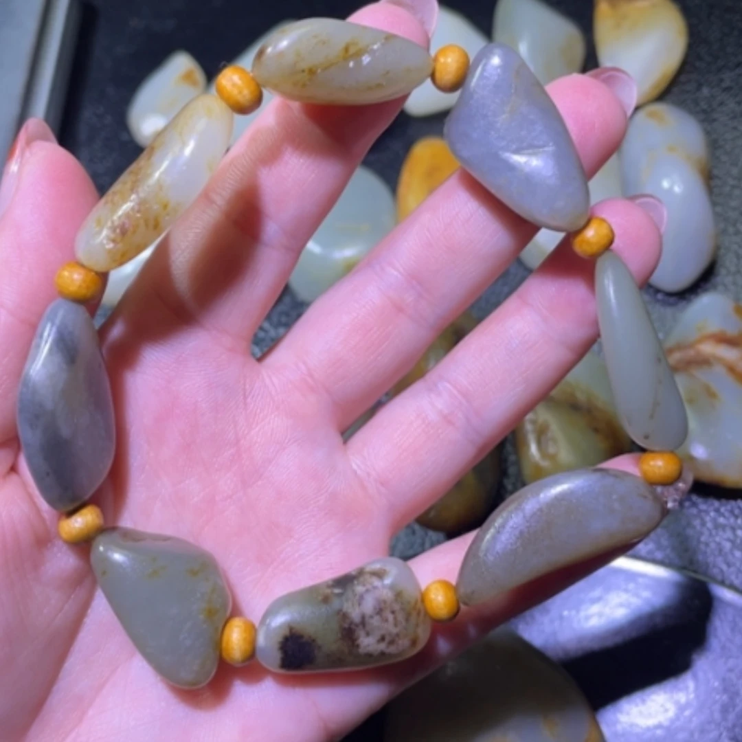 【闪购商品】颈饰未镶嵌和田玉