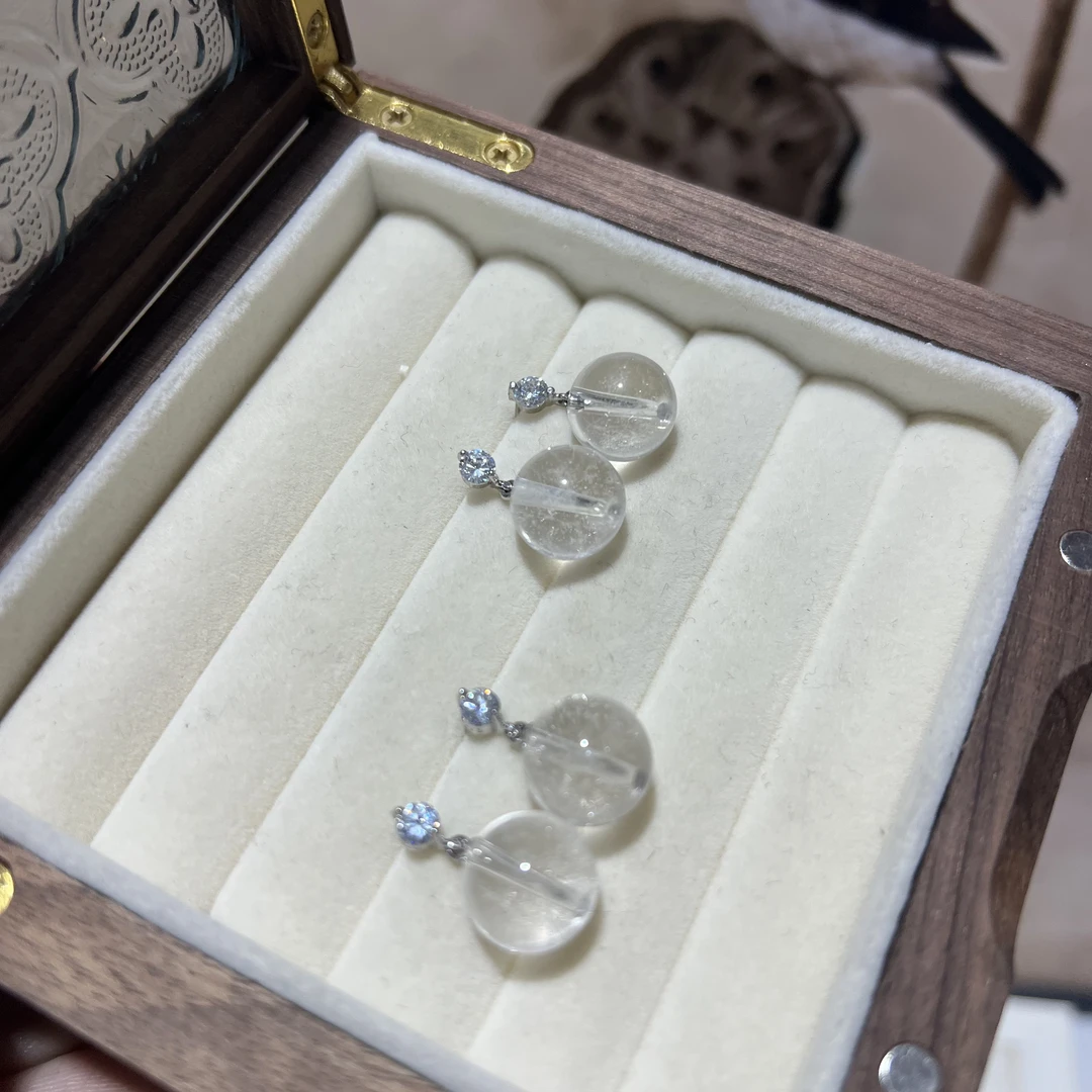 【月月家】G036天然水晶 原创白水晶耳钉 9-10mm多样性发其一
