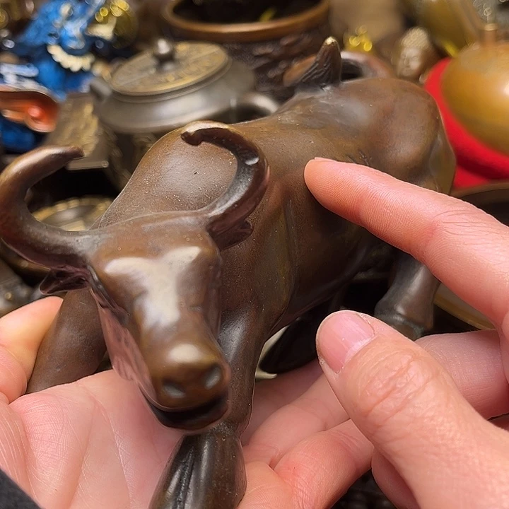 精美铜器批发档口