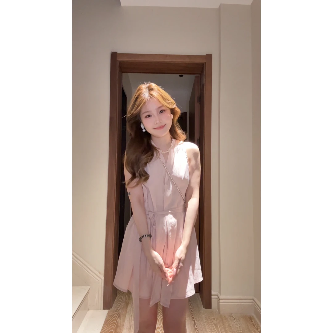 美人挂脖上衣夏季套装女薄短裤两件套时尚套装法式