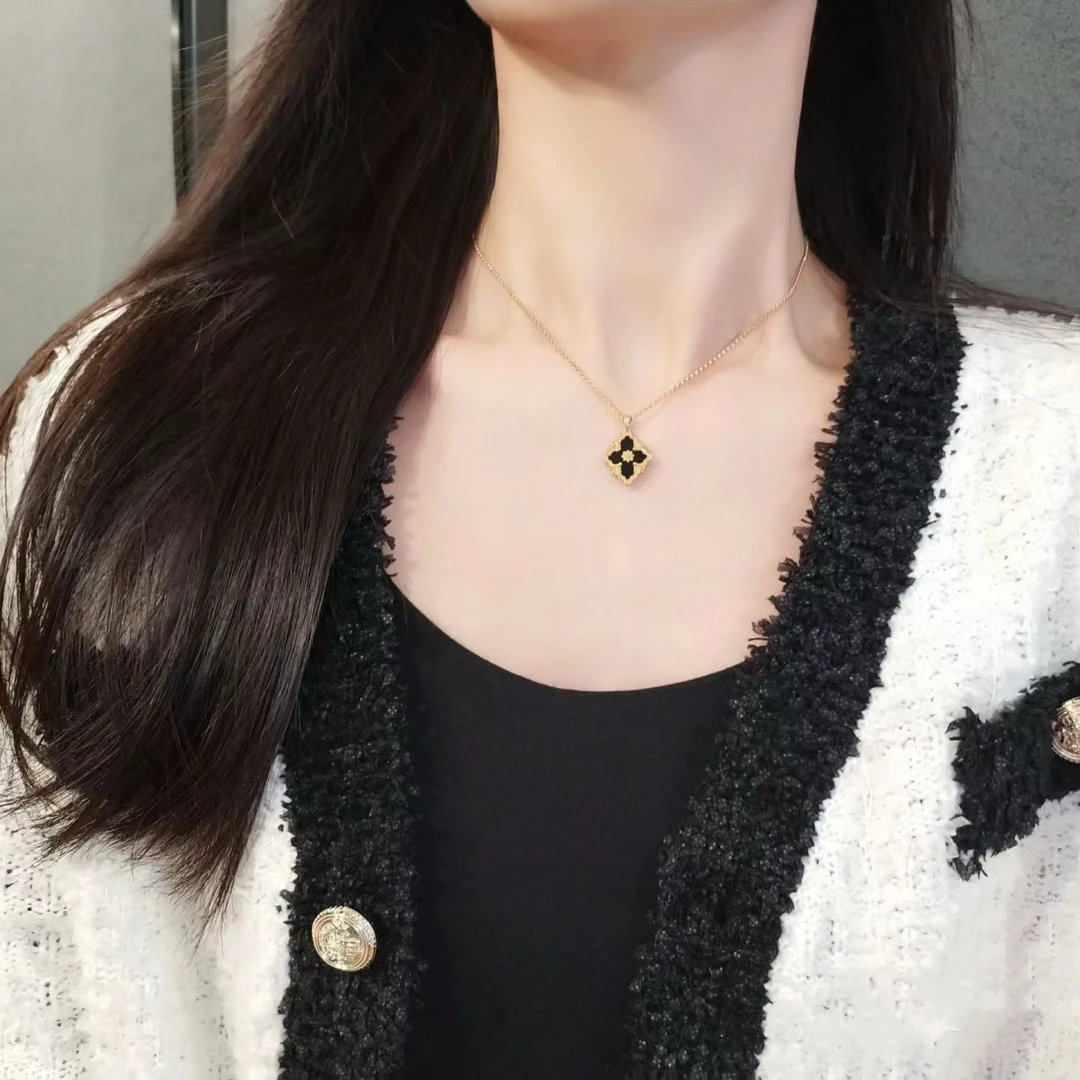 TY 时尚百搭JZ还原幸运四叶花XL 拍下请备注 围巾