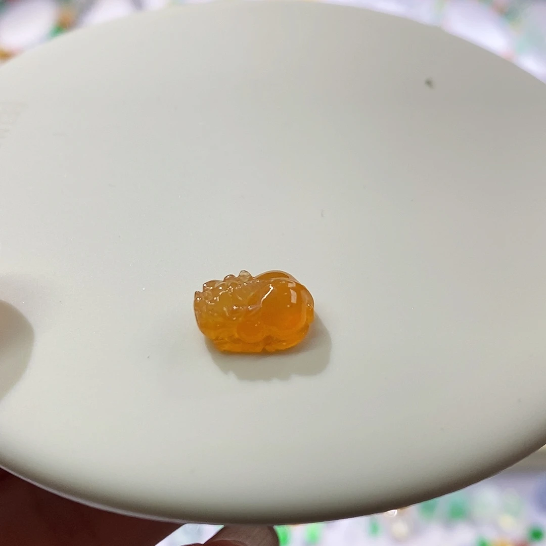 裸石翡翠芬达色貔貅