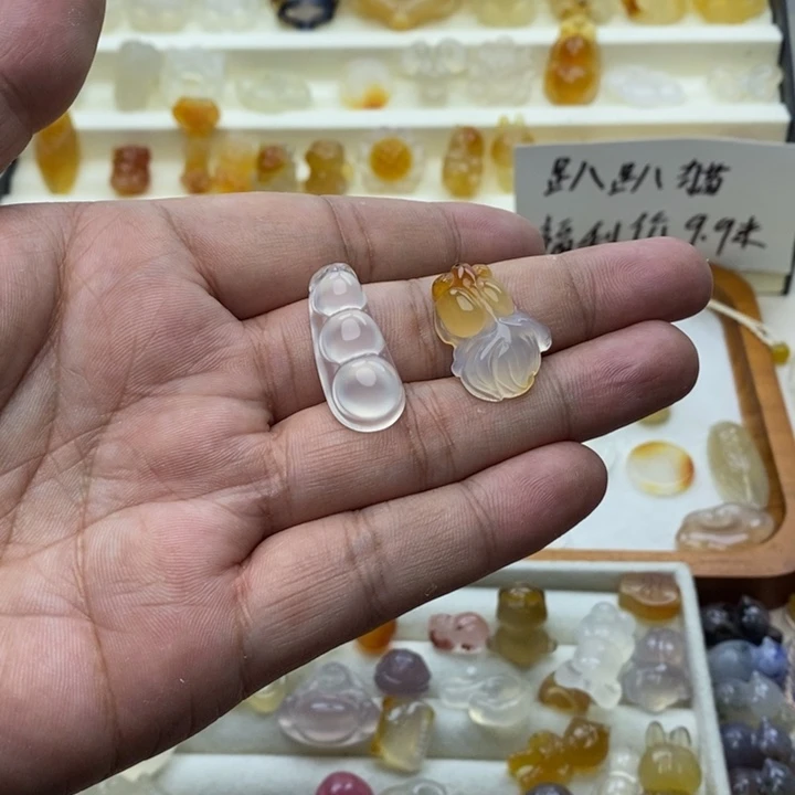 未镶嵌颈饰玛瑙/玉髓