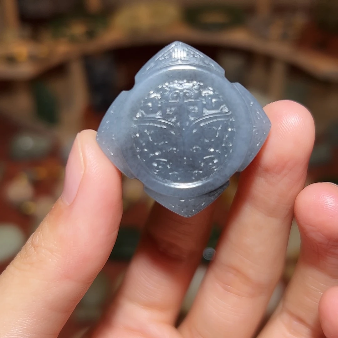 ****乐和田玉未镶嵌颈饰