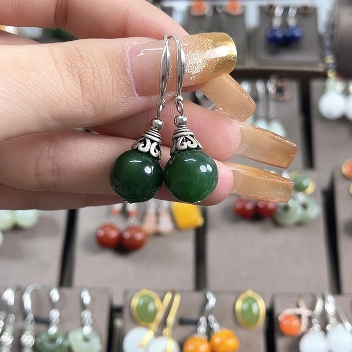 和田玉耳饰银S925镶嵌12左右