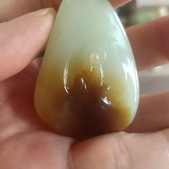 和田玉（糖玉）未镶嵌颈饰