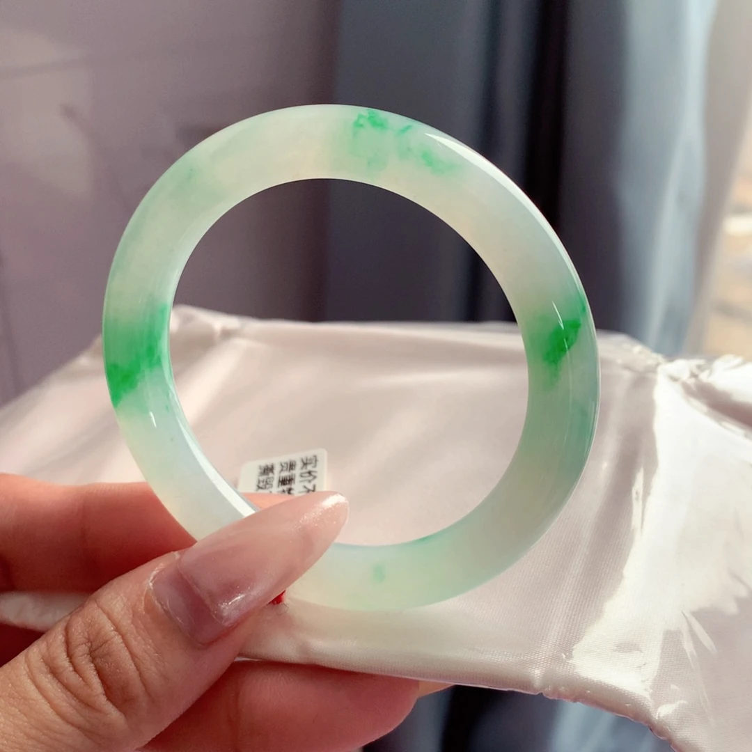 未镶嵌手镯翡翠51.6自然光 正阳绿 色标级 无纹裂 小柒