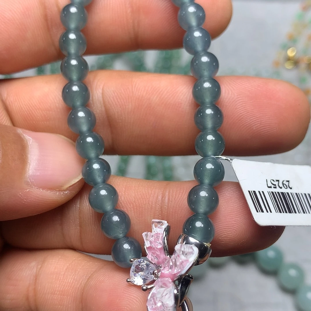 定制翡翠未镶嵌手串