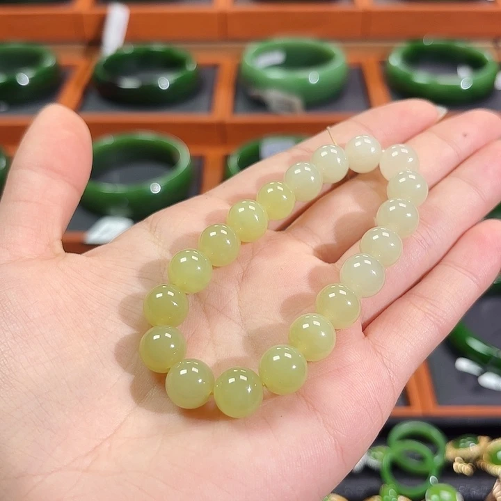 和田玉未镶嵌手串