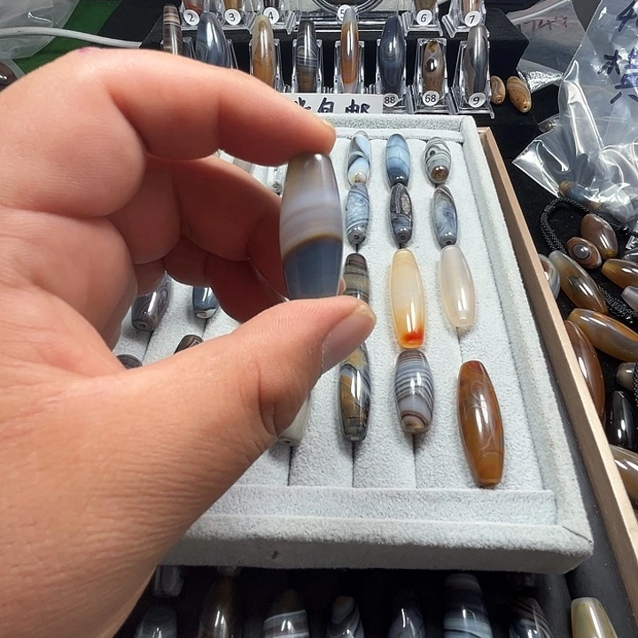 玛瑙/玉髓合金颈饰