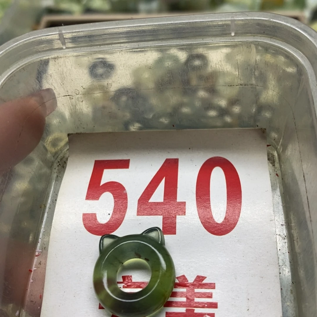 透闪石-蛇纹石玉挂坠足银镀金镶嵌