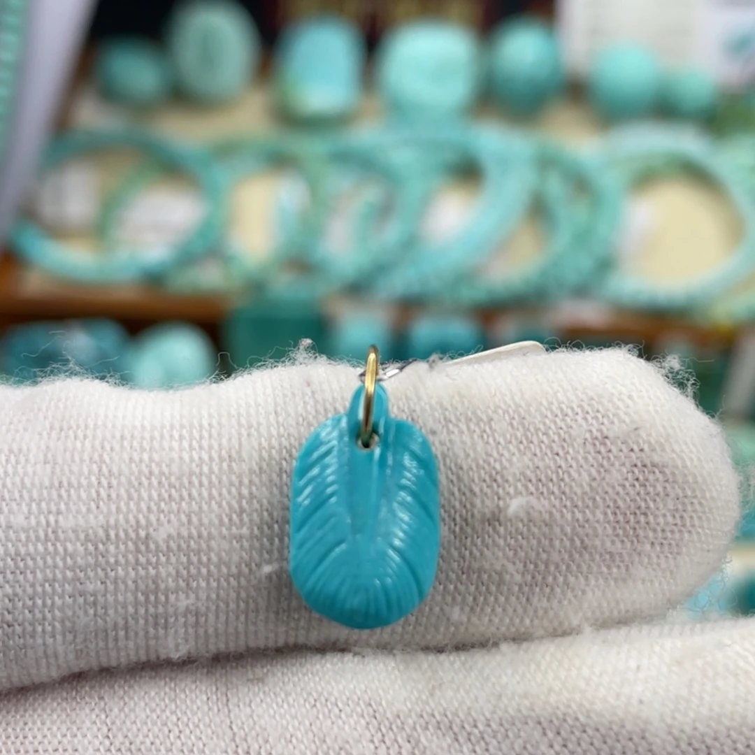 绿松石未镶嵌挂件