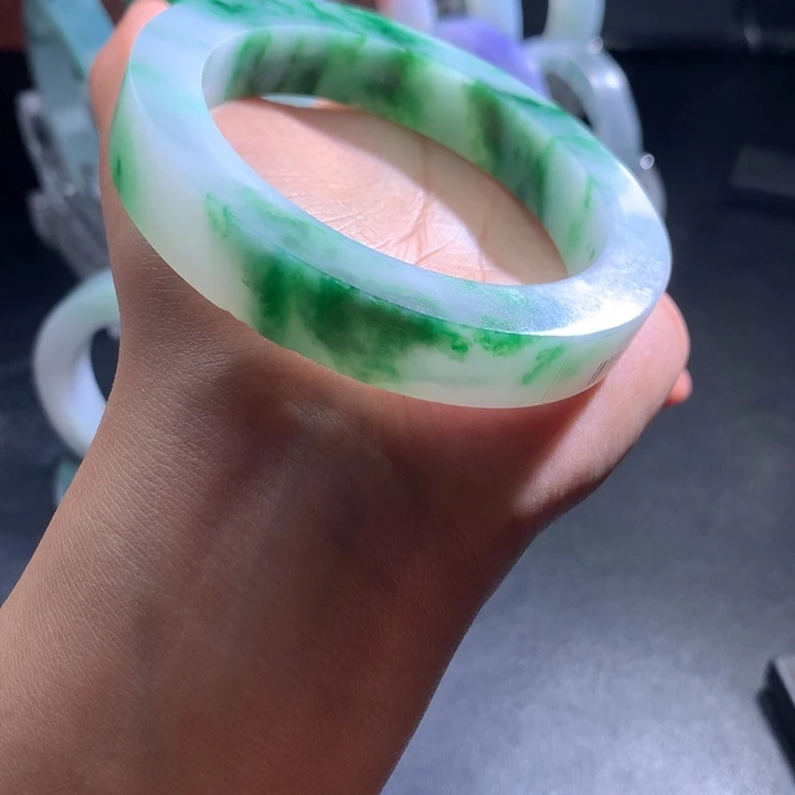 定制翡翠手镯未镶嵌