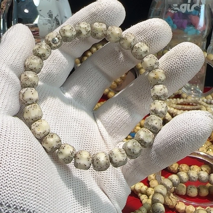 星月菩提吊坠9尺寸银标无相