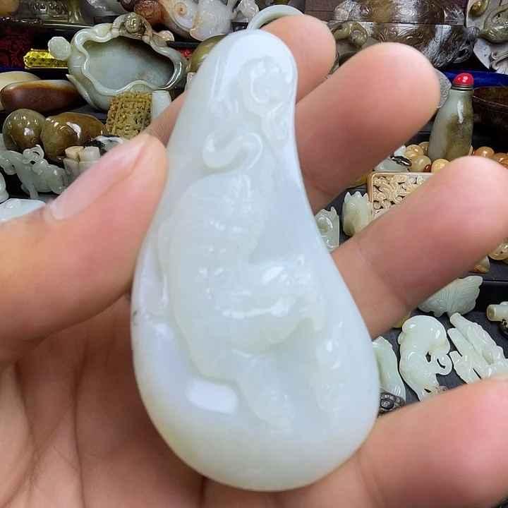 颈饰未镶嵌和田玉