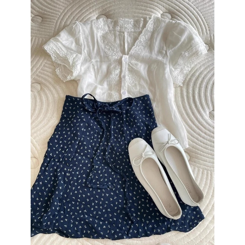 2025夏季穿搭一整套小个子洋气减龄白色v领衬衫碎花半身裙套装女