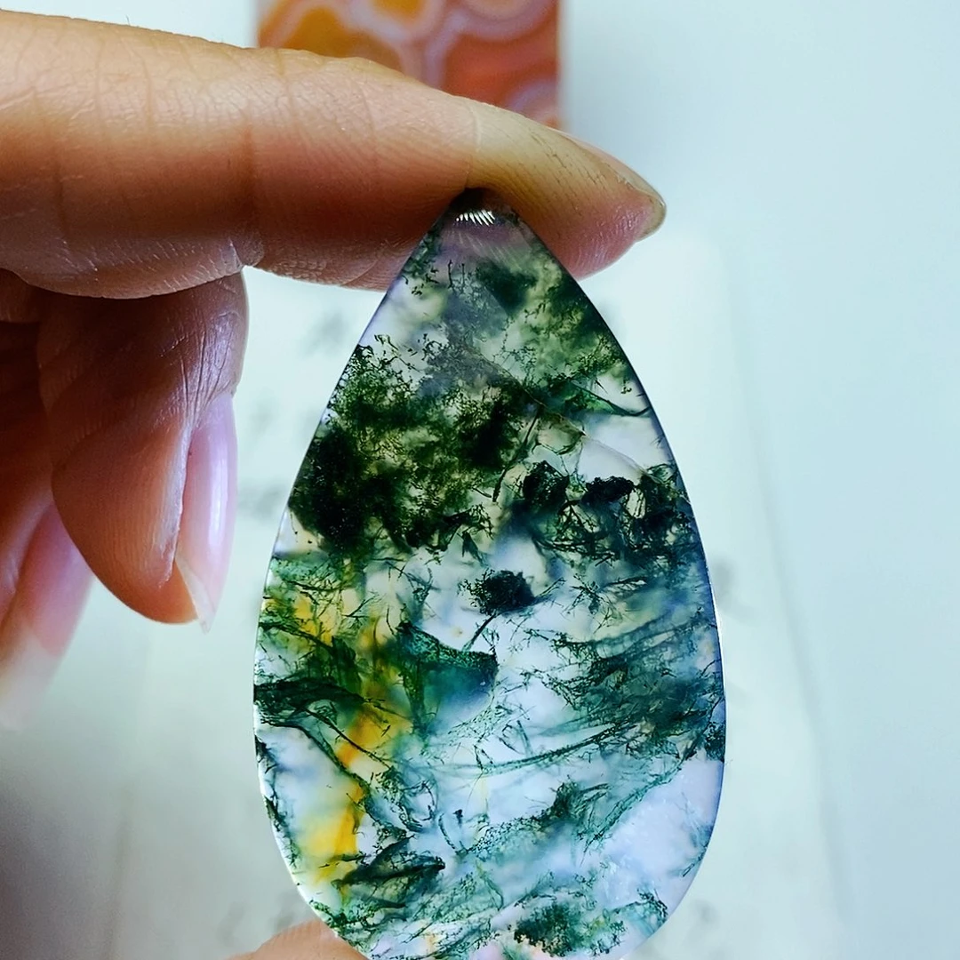 玛瑙/玉髓颈饰未镶嵌若*