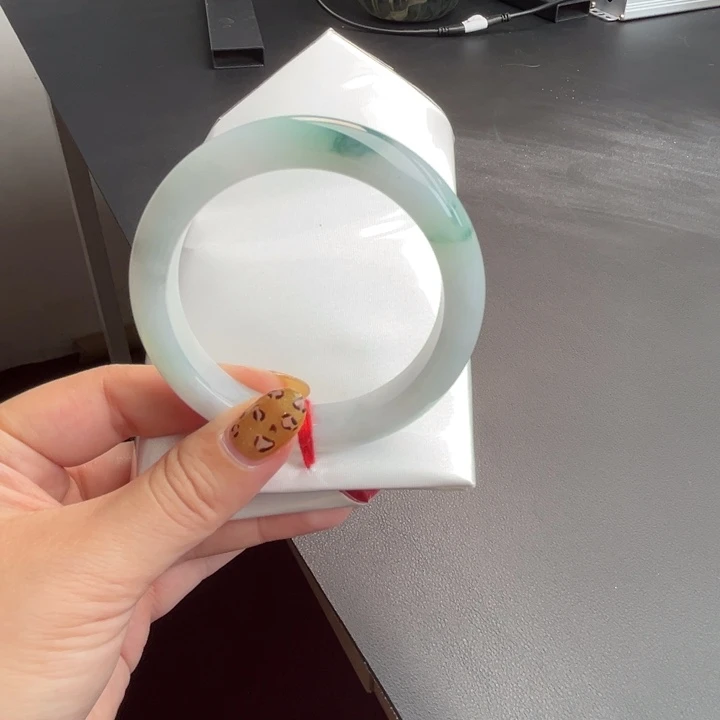 翡翠未镶嵌手镯54