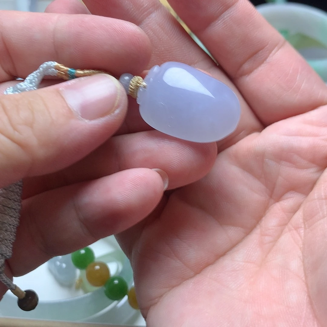 颈饰未镶嵌翡翠福瓜