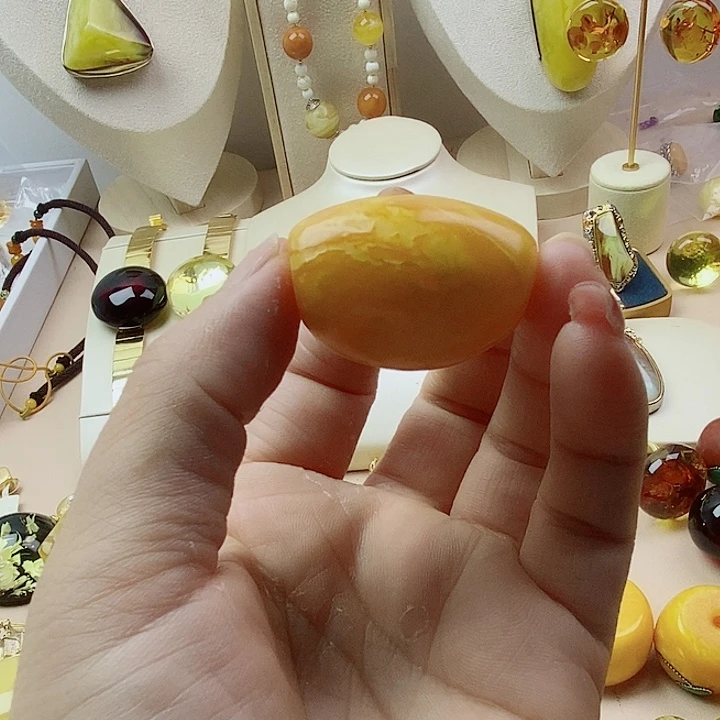 琥珀未镶嵌颈饰蜜蜡吊坠