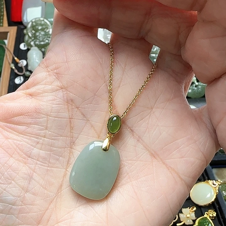 吊坠(赠链)银S925镶嵌和田玉