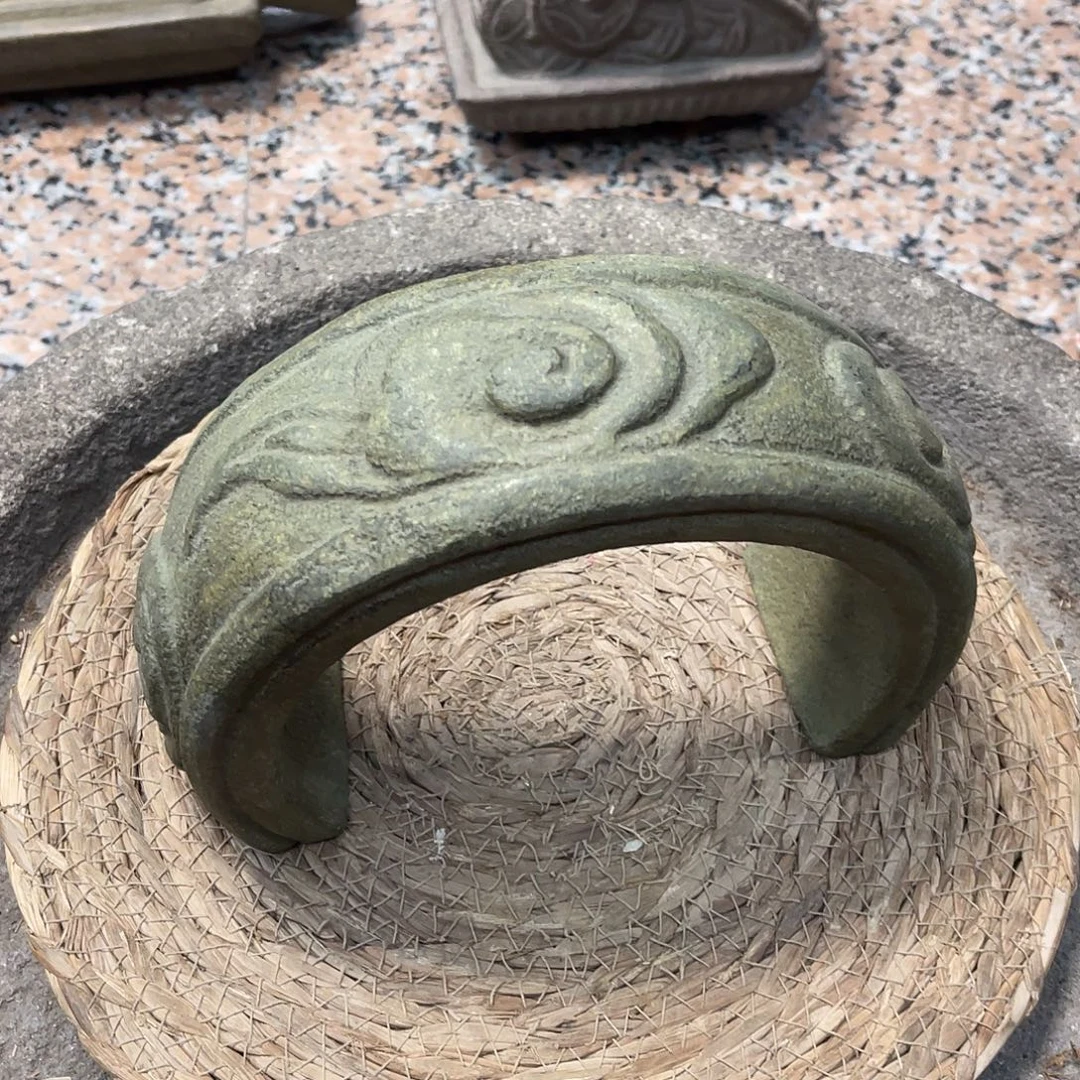 倦***爷老挝石青石摆件很漂亮