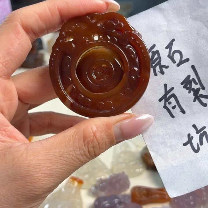 未镶嵌颈饰玛瑙/玉髓