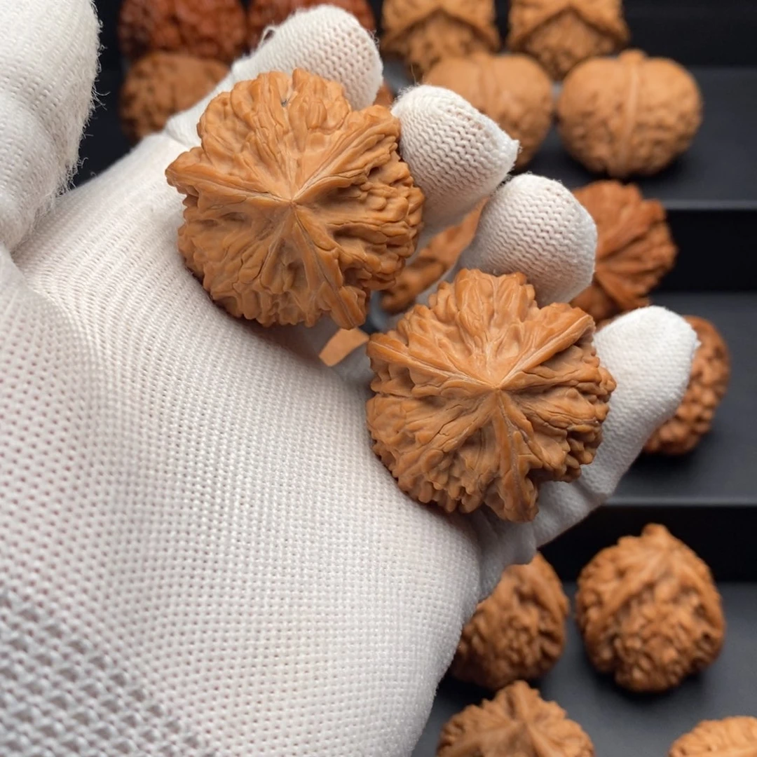 文玩核桃吊坠39御龙三棱