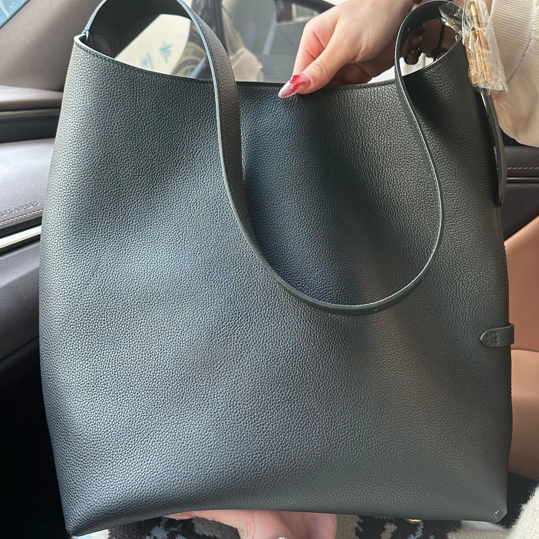 时尚水桶包女士真皮原厂进口荔枝纹小牛皮单肩腋下水桶包35/40CM