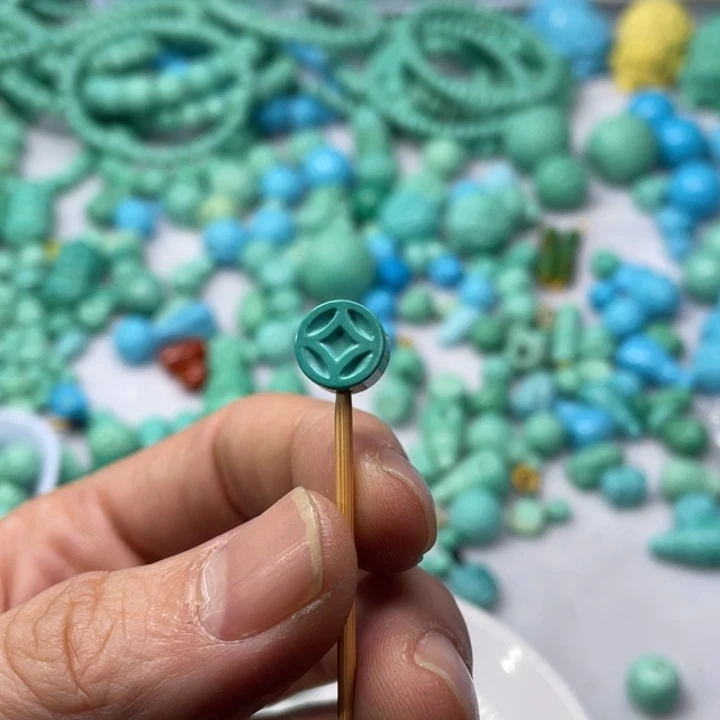 非金属绿色小金钱背云