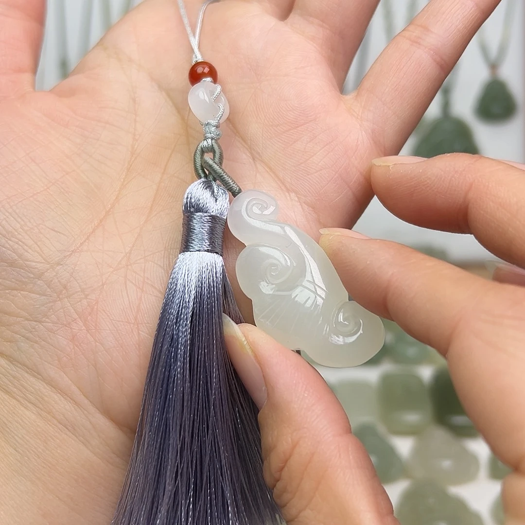 和田玉未镶嵌车挂