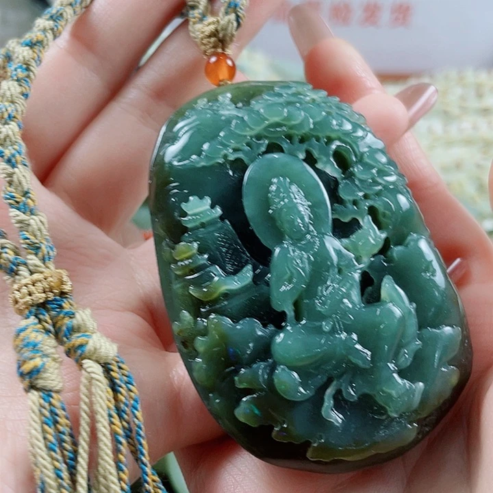 颈饰未镶嵌和田玉