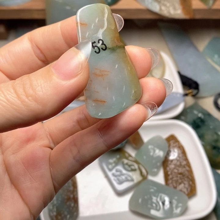 翡翠未镶嵌颈饰天然