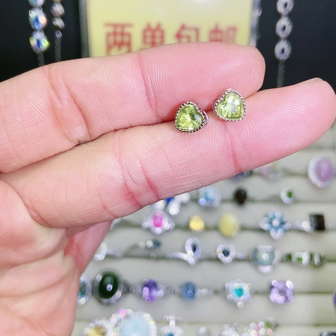 【闪购商品】未镶嵌耳饰橄榄石