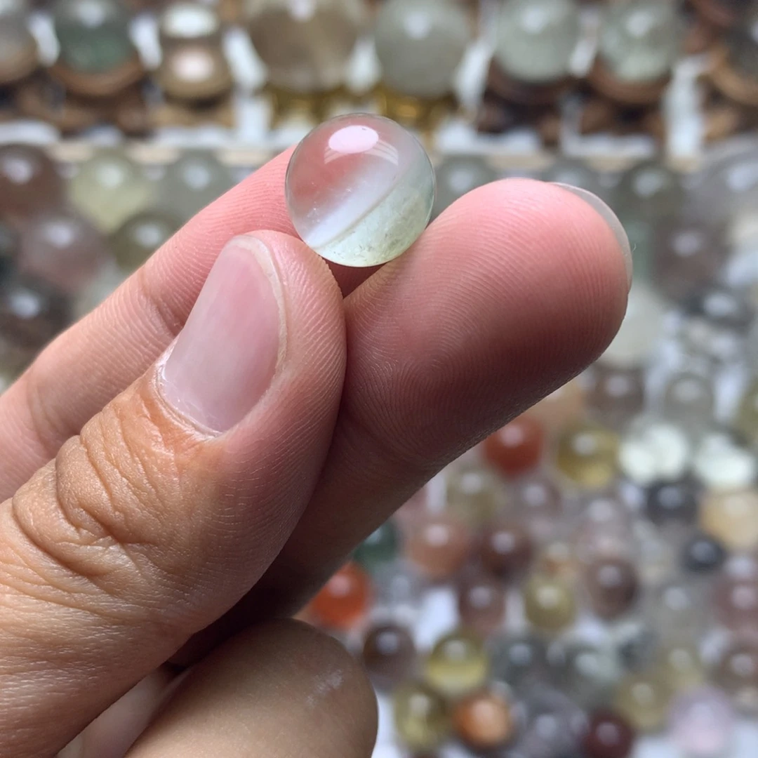 水晶珠宝半成品未镶嵌绿幽灵球