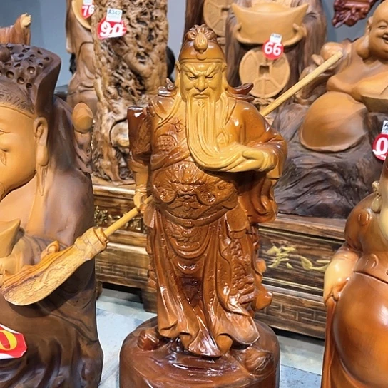 香樟木财*哥香樟木雕刻人物摆件