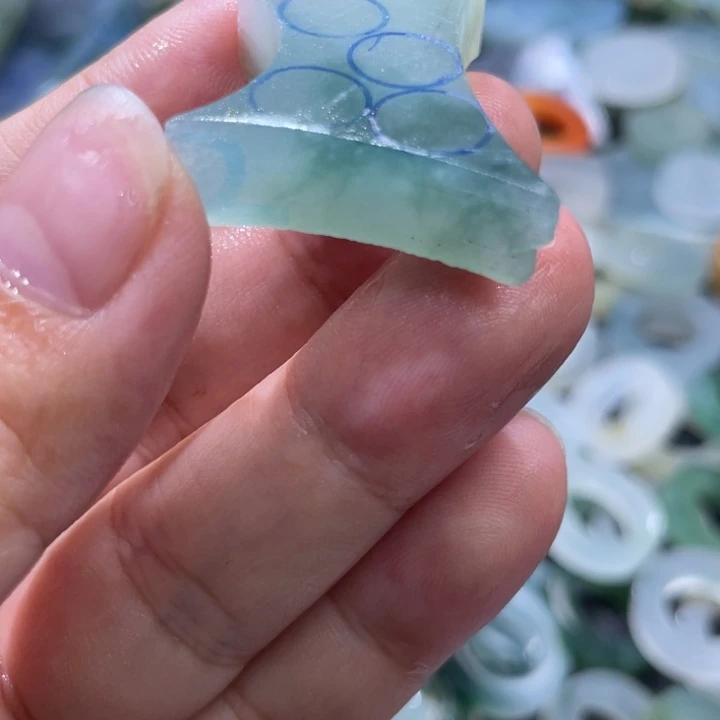 定制翡翠未镶嵌天然翡翠卡8圆珠4颗