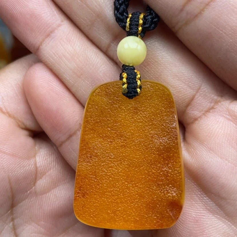 【闪购商品】琥珀颈饰未镶嵌