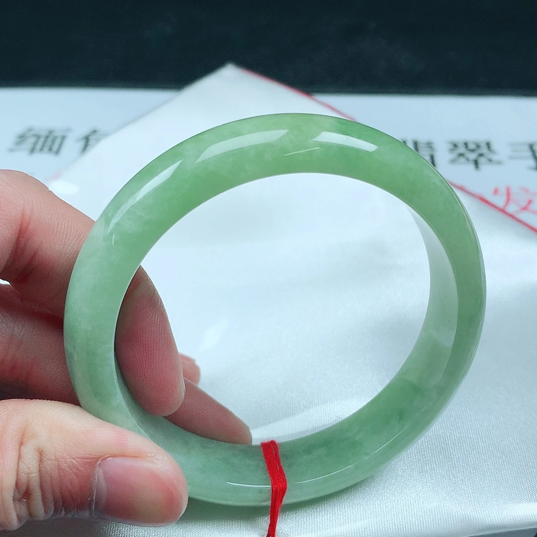 翡翠手镯未镶嵌圈57