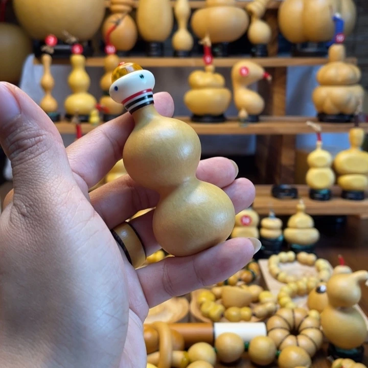 李***.天然葫芦自然生长