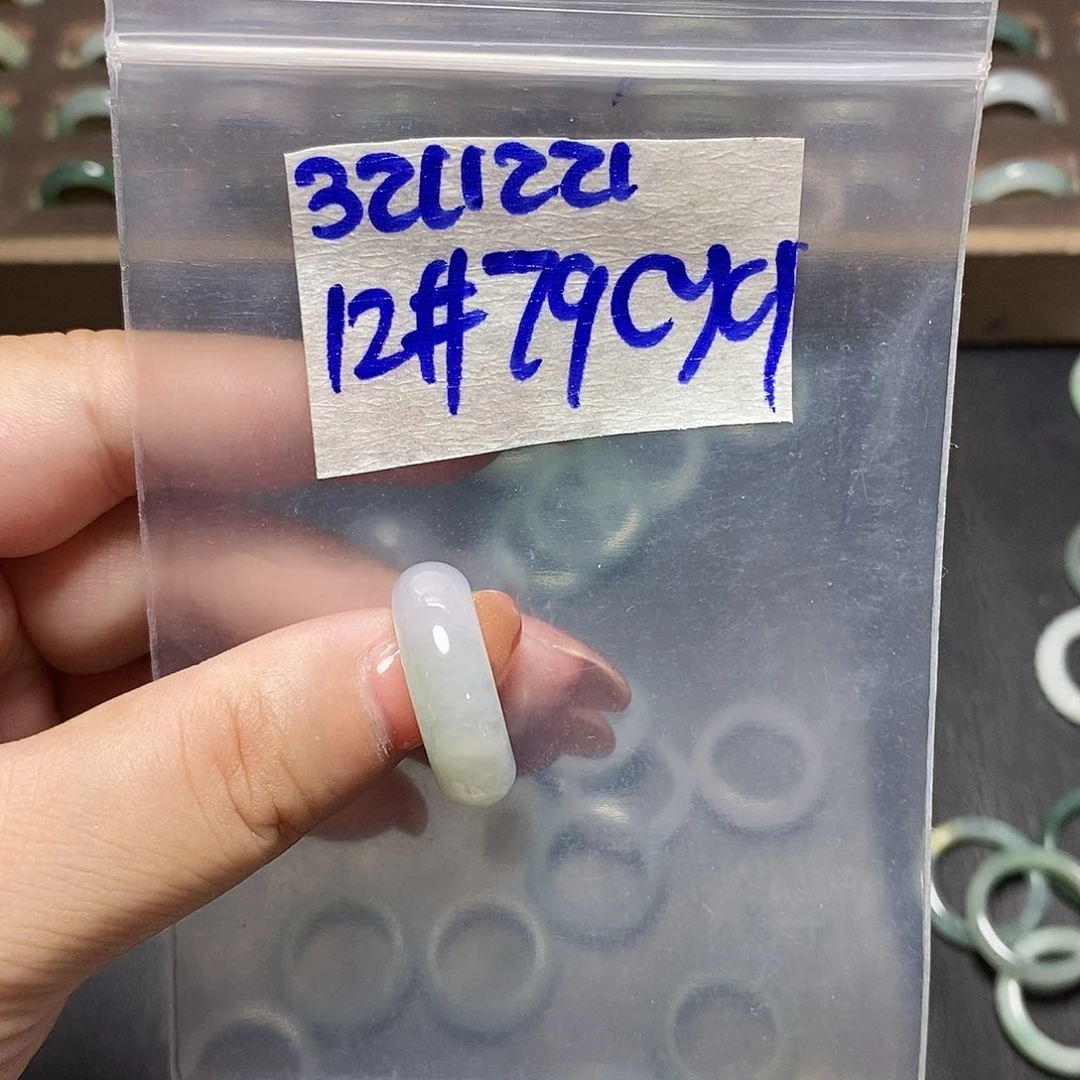 未镶嵌定制翡翠C****s