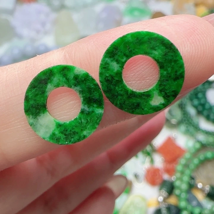 翡翠未镶嵌颈饰天然A货418