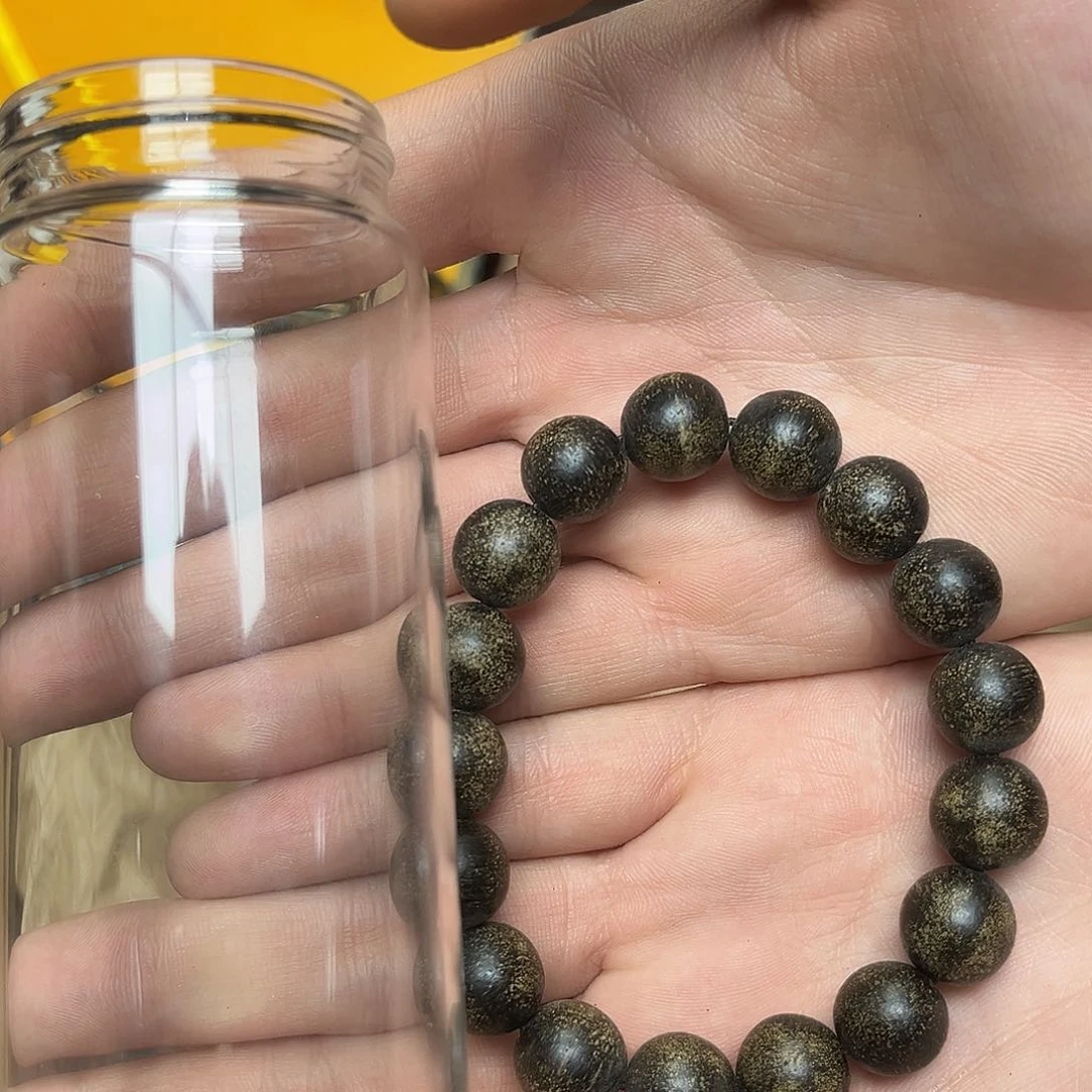 大叶紫檀（黑酸枝木类）