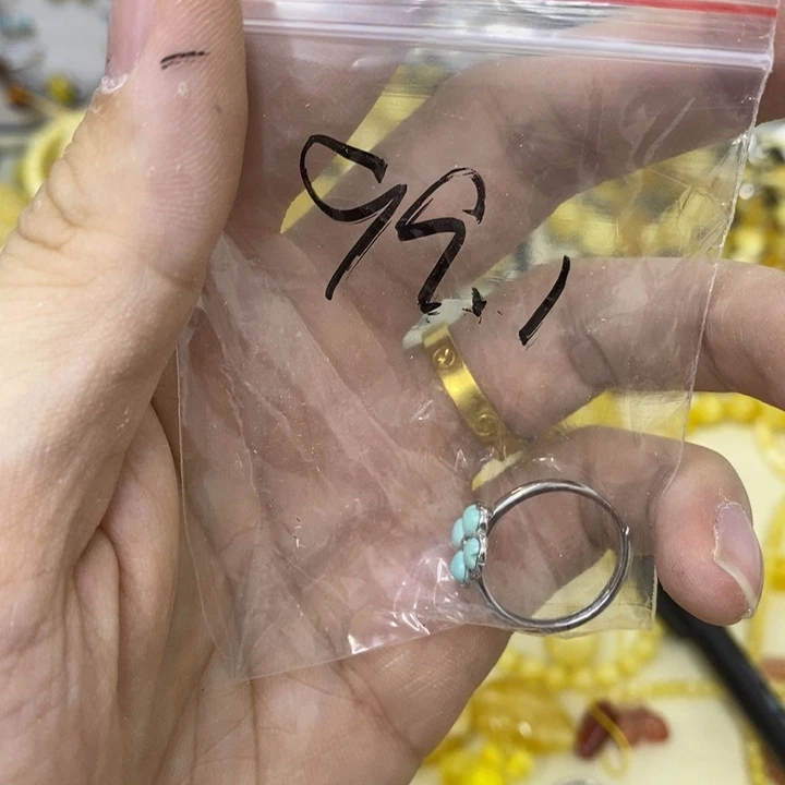 蜜蜡银S925镶嵌裸石戒指