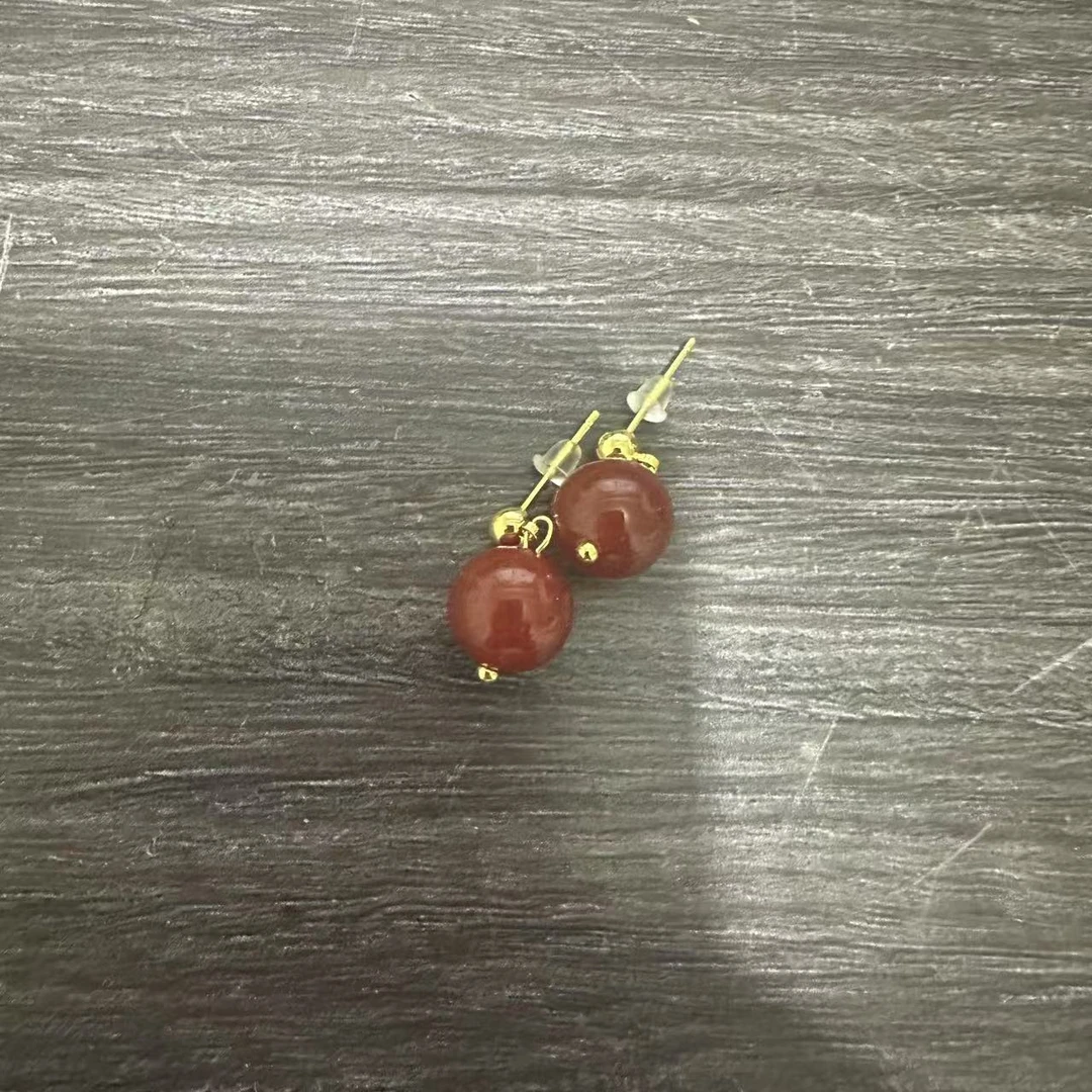 时尚百搭南红耳饰E141