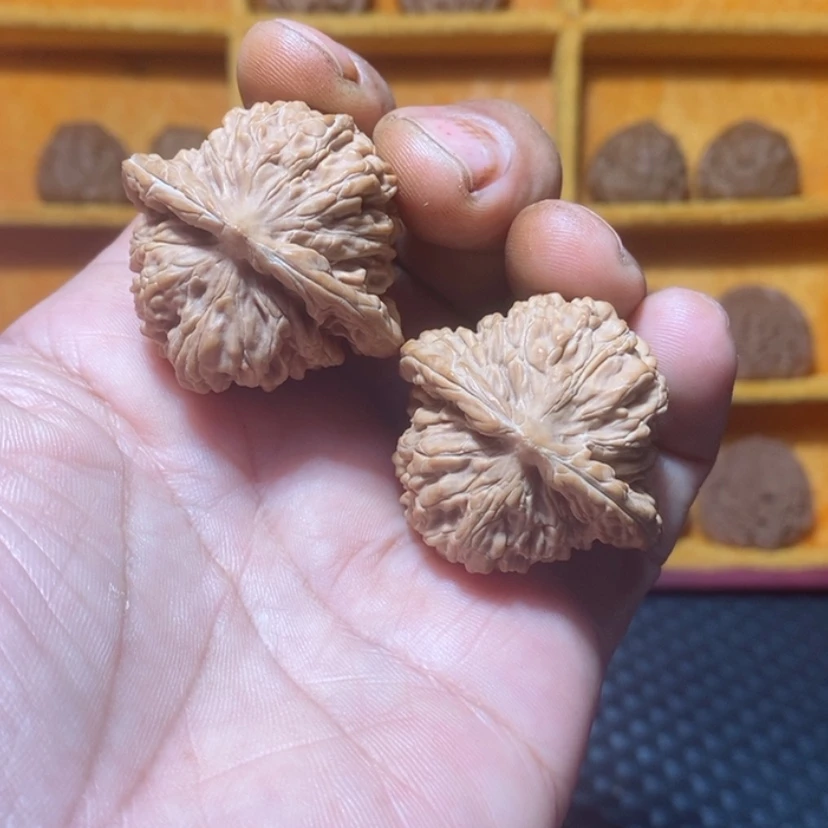 【闪购商品】吊坠文玩核桃40尺，全品四座楼