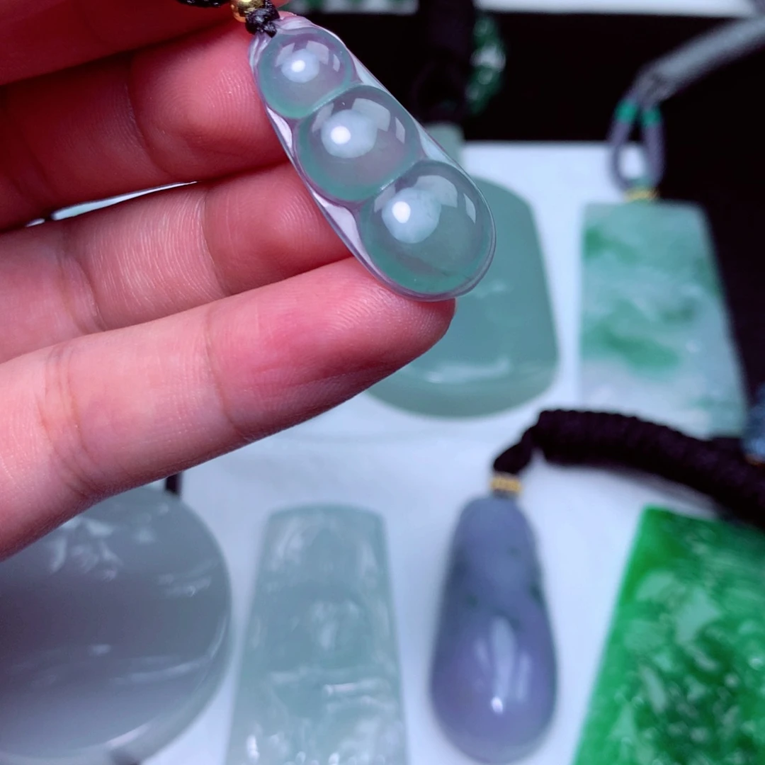 颈饰未镶嵌翡翠天然A货翡翠