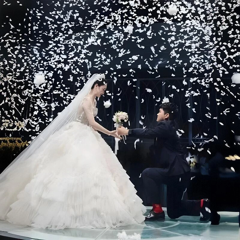 结婚礼花筒羽毛款礼炮新款婚礼手持喷花筒浪漫婚庆用品大全