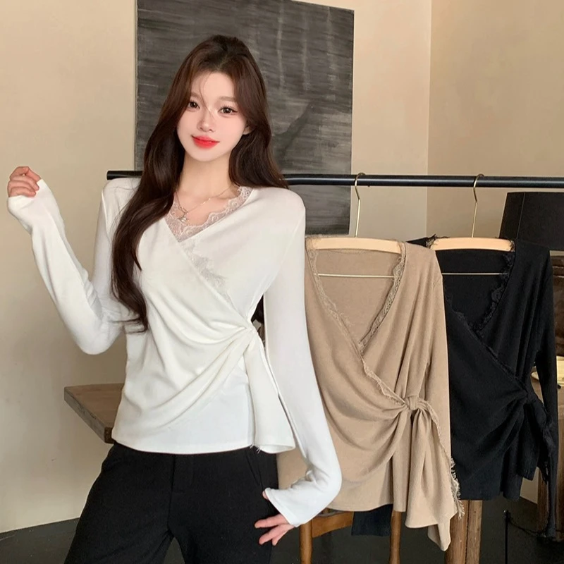 2024冬装新款大码女简约v领纯欲风蕾丝别致打底上衣33469